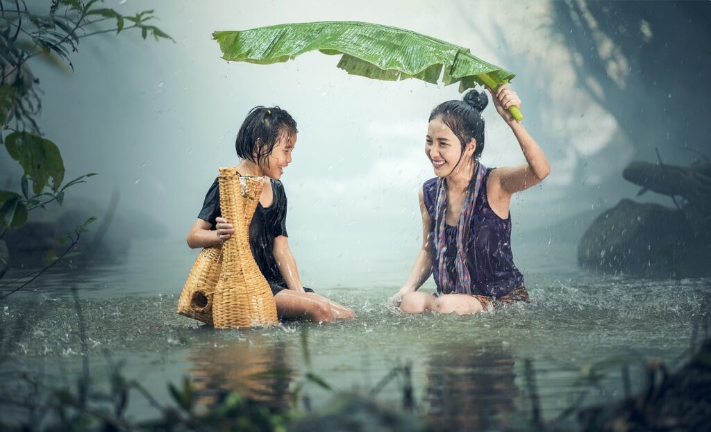 Mutter Kind Asien asiatisch Kultur Wasser Blatt Grundlagen asiatischer Medizin Eckpfeiler der Vitalität