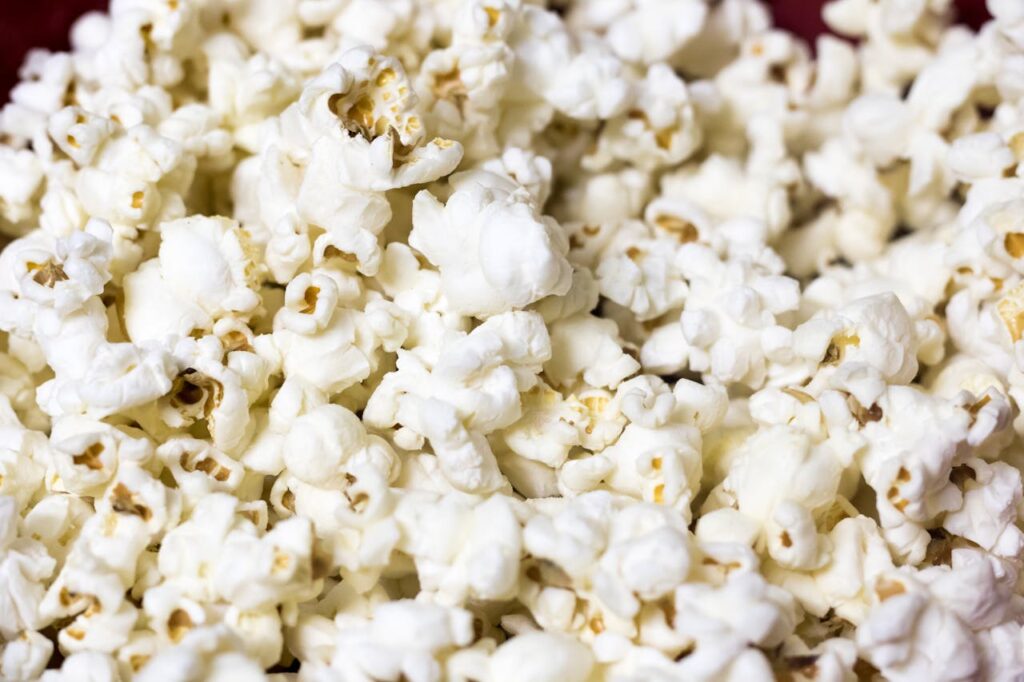 Popcorn im Kino Was hat mehr Kalorien im Kino – Popcorn oder Nachos
